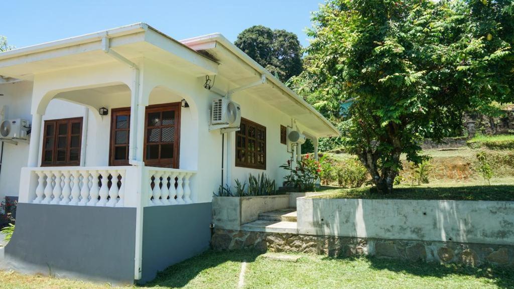 فندق Ogumka, Self Catering , Beoliere, Mahe فيكتوريا المظهر الخارجي الصورة
